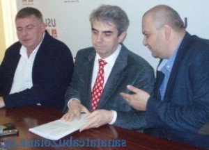 Nicolaescu impreuna cu liderii PNL Buxzau 