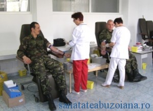 Militarii buzoieni au donat sange