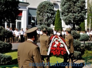 Depunere coroane la statuia lui Carol Davila