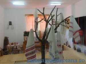 Copacul cu stergarele generatiilor