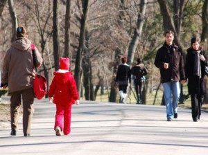 Primele raze de soare in Parcul Romanescu din Craiova