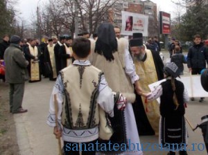mars pentru viata - preot Mihail Milea - copii-mama