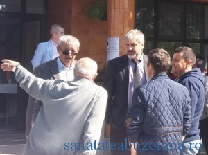 Dr. Sangiu alaturi de colegi din CMV Buzau